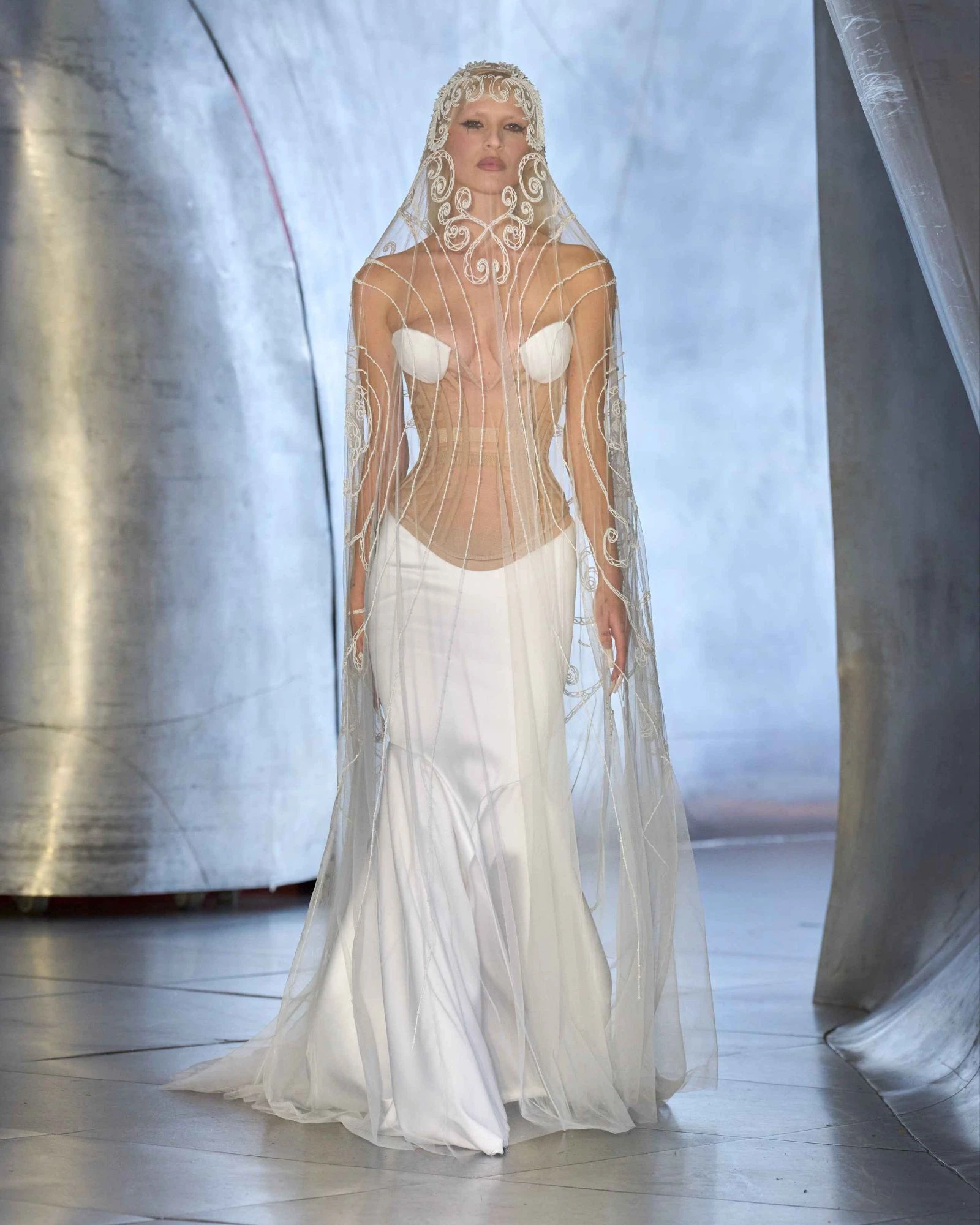 WEINSANTO SS25 look 5