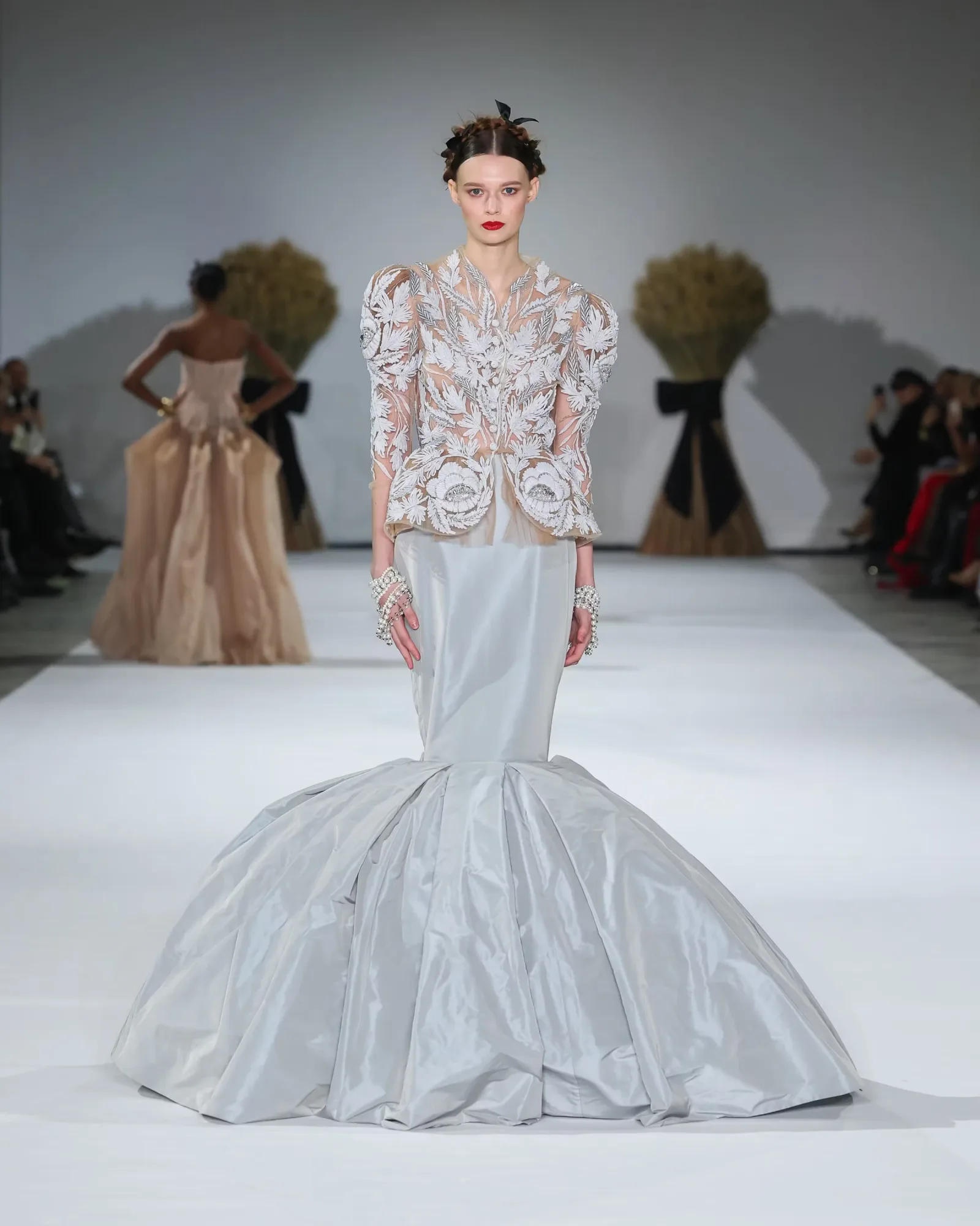 YANINA COUTURE 26 look 1